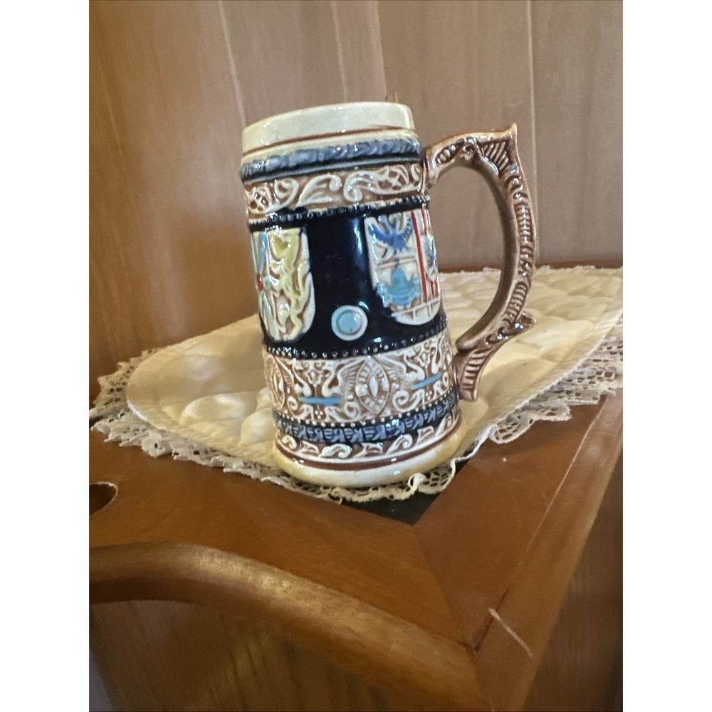 Vintage German Style Beer Stein ENESCO Coat Of Arms - Picture 4 of 5